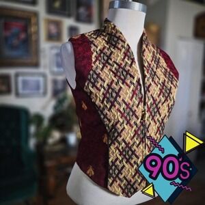 Vintage 90s Tapp New York Burgundy Brocade Bee Embroidered Basketweave Vest Top